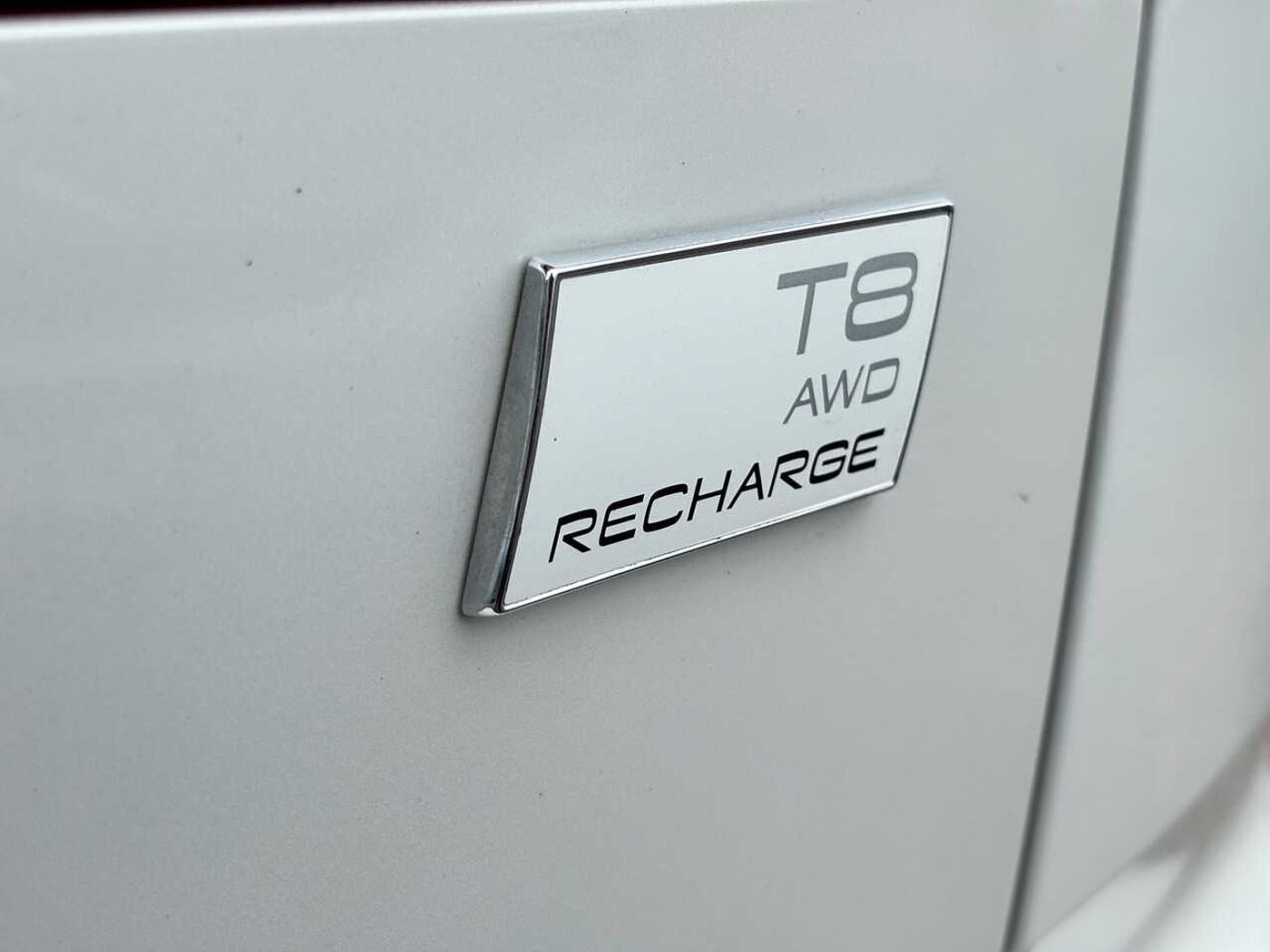 Volvo  UZ MY22 Recharge AWD Plug-In Hybrid