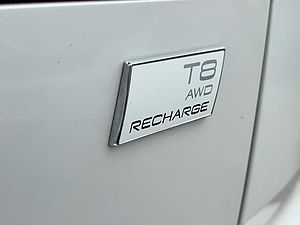 Volvo  XC60 Recharge R-Design, T8 AWD plug-in hybrid