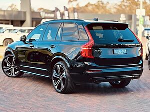 Volvo  XC90 Recharge Ultimate, T8 AWD Plug-in hybrid, Electric/Petrol, Dark, 7 Seats