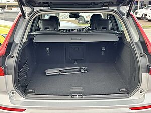 Volvo  XC60 Ultimate, B5 Mild Hybrid, Petrol, Bright